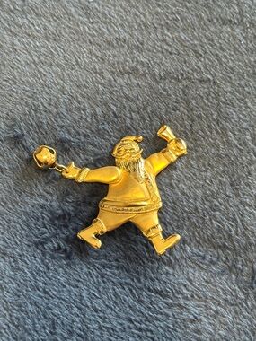 Vintage Gold Santa Claus Brooch with a Swinging arm EUC